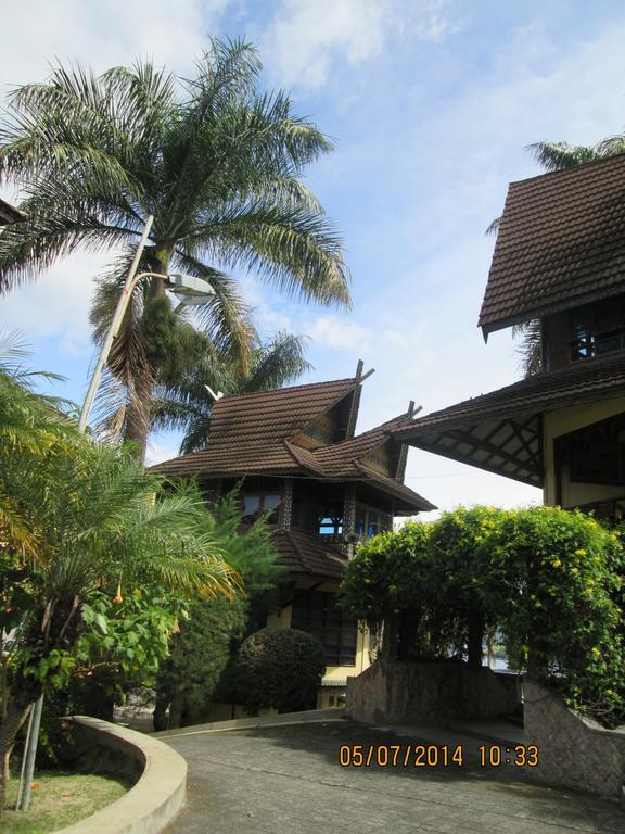 Sapadia Hotel And Cottage Parapat Zimmer foto