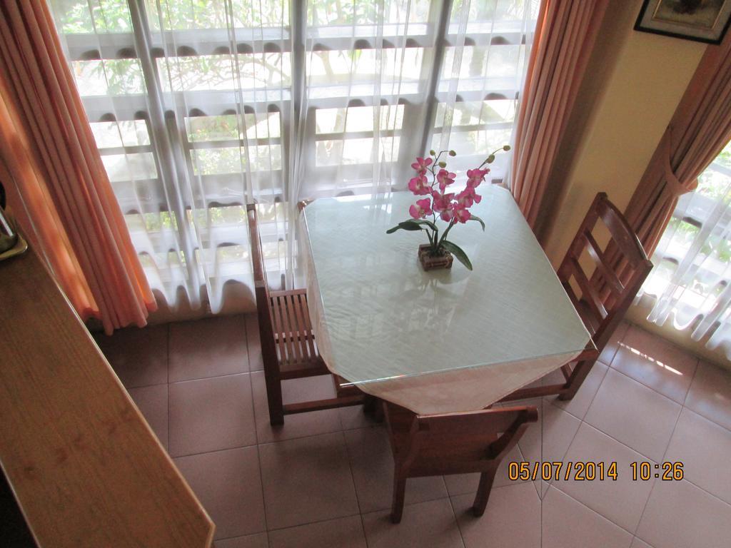Sapadia Hotel And Cottage Parapat Zimmer foto