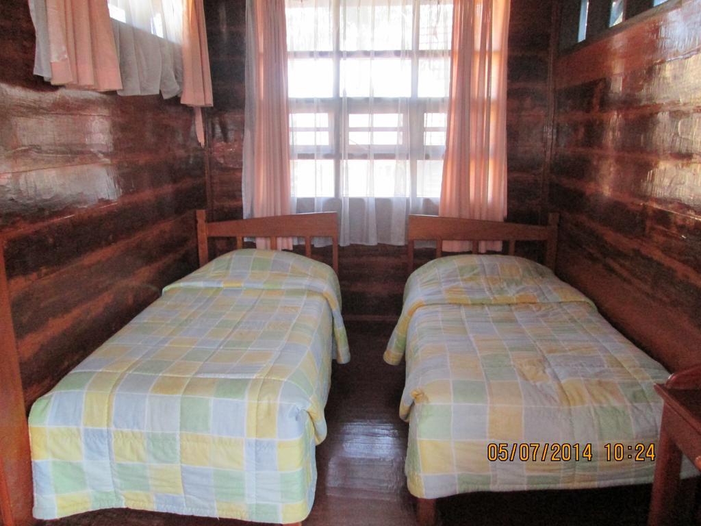 Sapadia Hotel And Cottage Parapat Zimmer foto