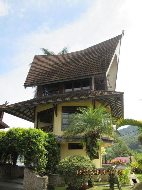 Sapadia Hotel And Cottage Parapat Zimmer foto